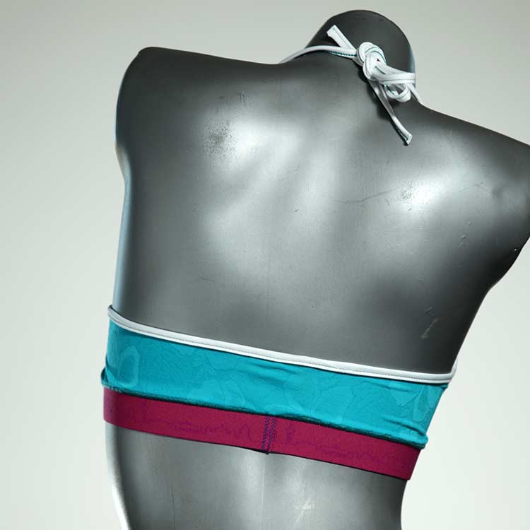 bunte schöne farbige gemusterte Bikini Top, sportliche Bademode für Damen