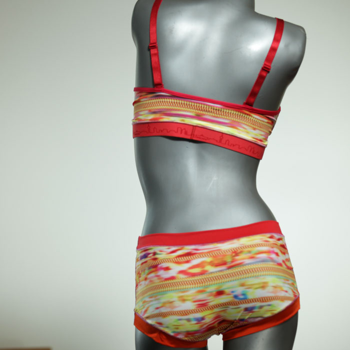 preiswerte farbige schöne nachhaltige Bikini Set, sportliche Bademode für Damen thumbnail