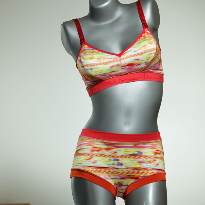 preiswerte farbige schöne nachhaltige Bikini Set, sportliche Bademode für Damen thumbnail
