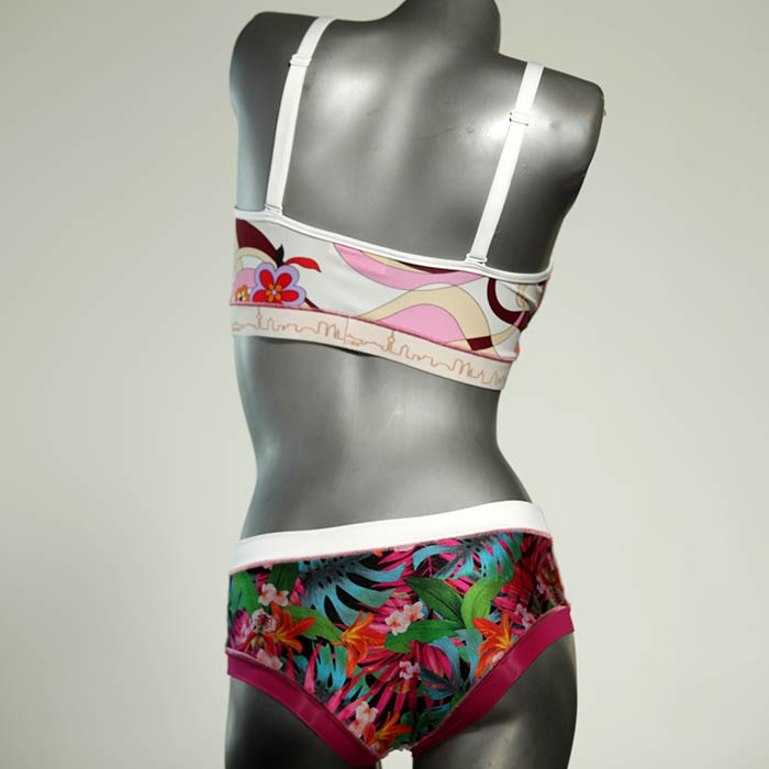 attraktive bequeme farbige nachhaltige Bikini Set, sportliche Bademode für Damen thumbnail