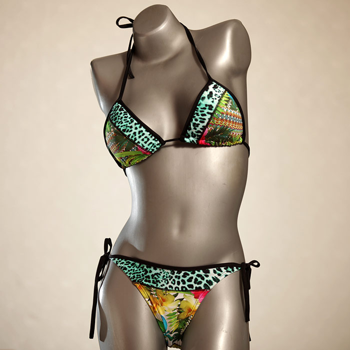 attraktive farbige günstige nachhaltige Triangel Bikini Set, Bademode für Damen thumbnail