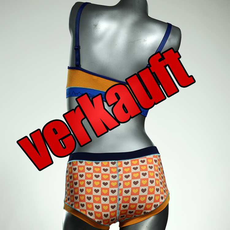 attraktive schöne süße farbige Ensemble mit BH