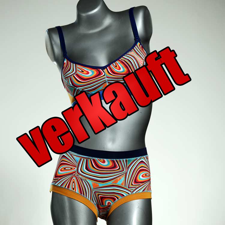 attraktive schöne süße farbige Ensemble mit BH