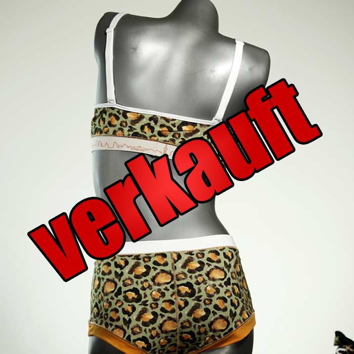 preiswerte attraktive farbige schöne Ensemble mit BH