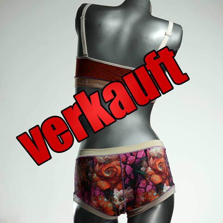 bequeme attraktive farbige gemusterte Ensemble mit BH