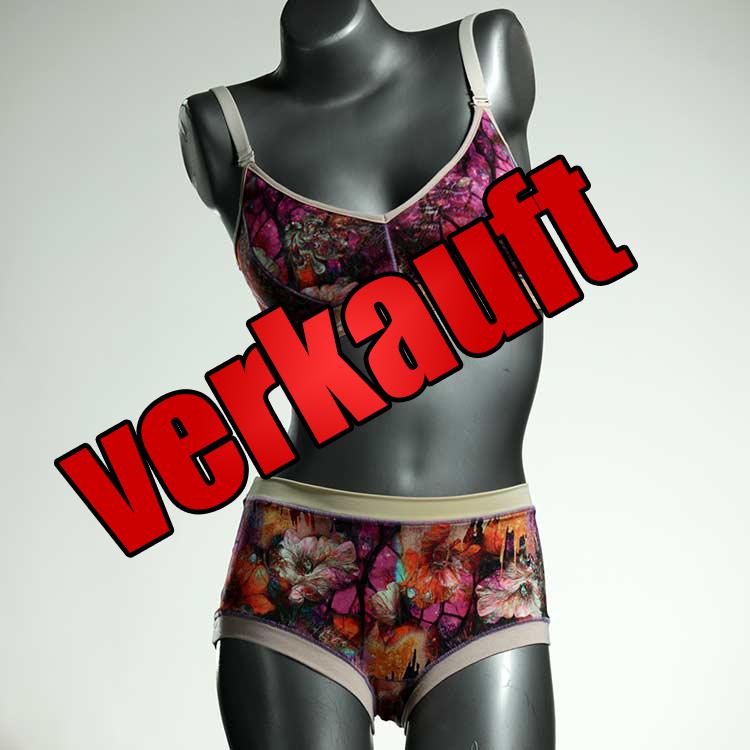 bequeme attraktive farbige gemusterte Ensemble mit BH