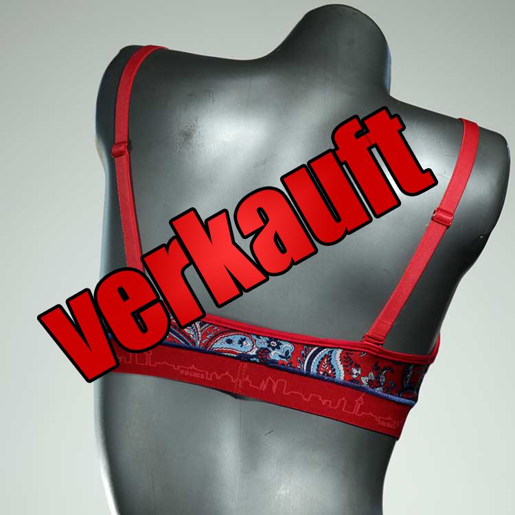 farbige attraktive gemusterte bunte Sporttops aus Lycra