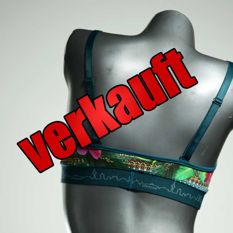 farbige attraktive süße schöne Sporttops aus Lycra